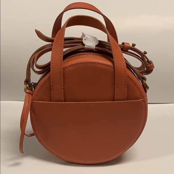 Madewell The Juno Circle Leather Crossbody Bag - Picture 2 of 7